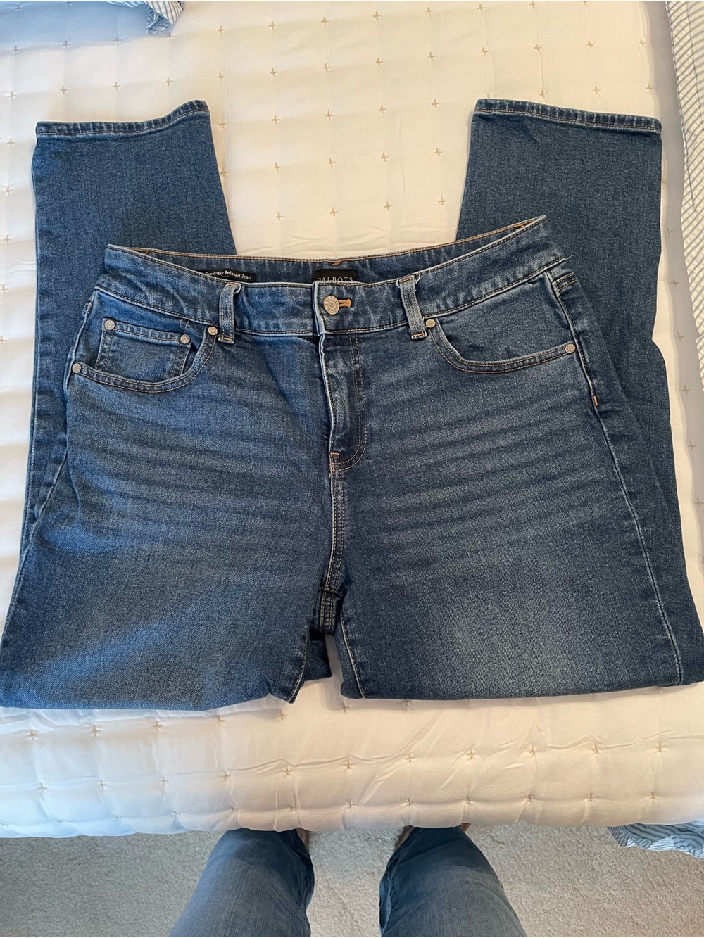 Talbots Everyday Relaxed Jeans Size 10 Petite Medium Wash Straight Leg